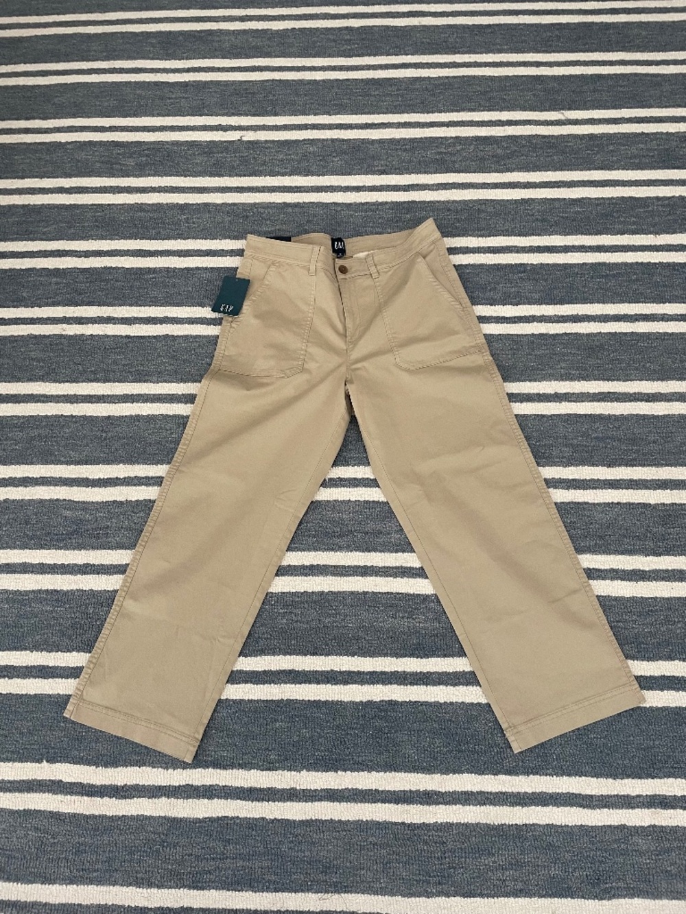 Gap Women’s Khaki Trouser Pants, 27” inseam Size 12